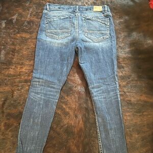 Buckle peyton skinny jeans